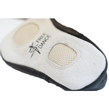 Baletki gimnastyczne skórzane SALTOS - Gigant II z podeszwą antypoślizgową na wymagającą stopę.